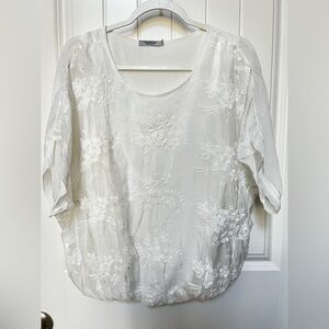 Tendenze White Lace Silk Elastic Hem Blouse